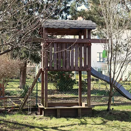 Mit Garten Und Tor Zur Dresdner Heide Feriehus
