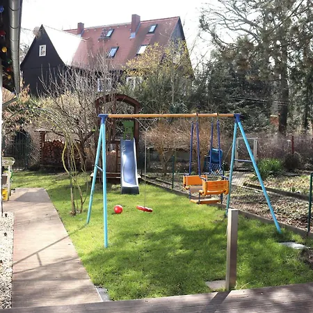 Mit Garten Und Tor Zur Dresdner Heide Дрезден