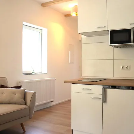 Mit Garten Und Tor Zur Dresdner Heide *