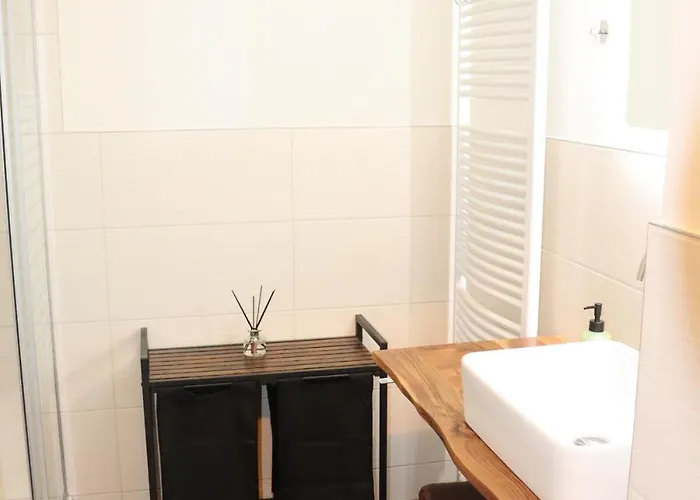 Mit Garten Und Tor Zur Dresdner Heide * Dresde