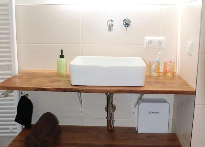 Mit Garten Und Tor Zur Dresdner Heide